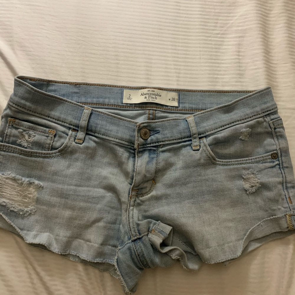 Abercrombie & Fitch size 2 denim distressed shorts